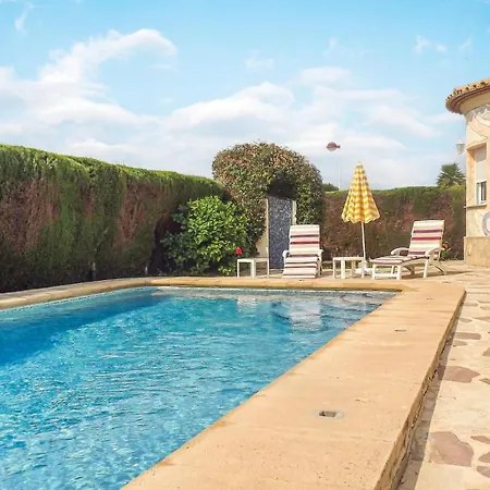 Сasa de vacaciones Lovely In With Swimming Pool *